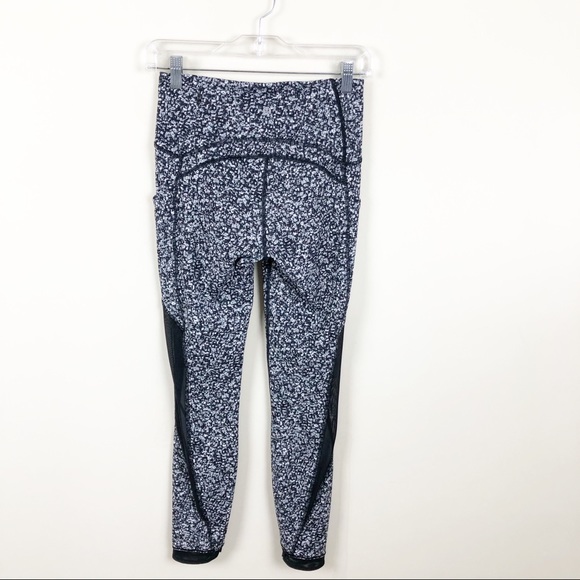 Lululemon Sole Training 7/8 Tight Daisy Alpine - Picture 6 of 8